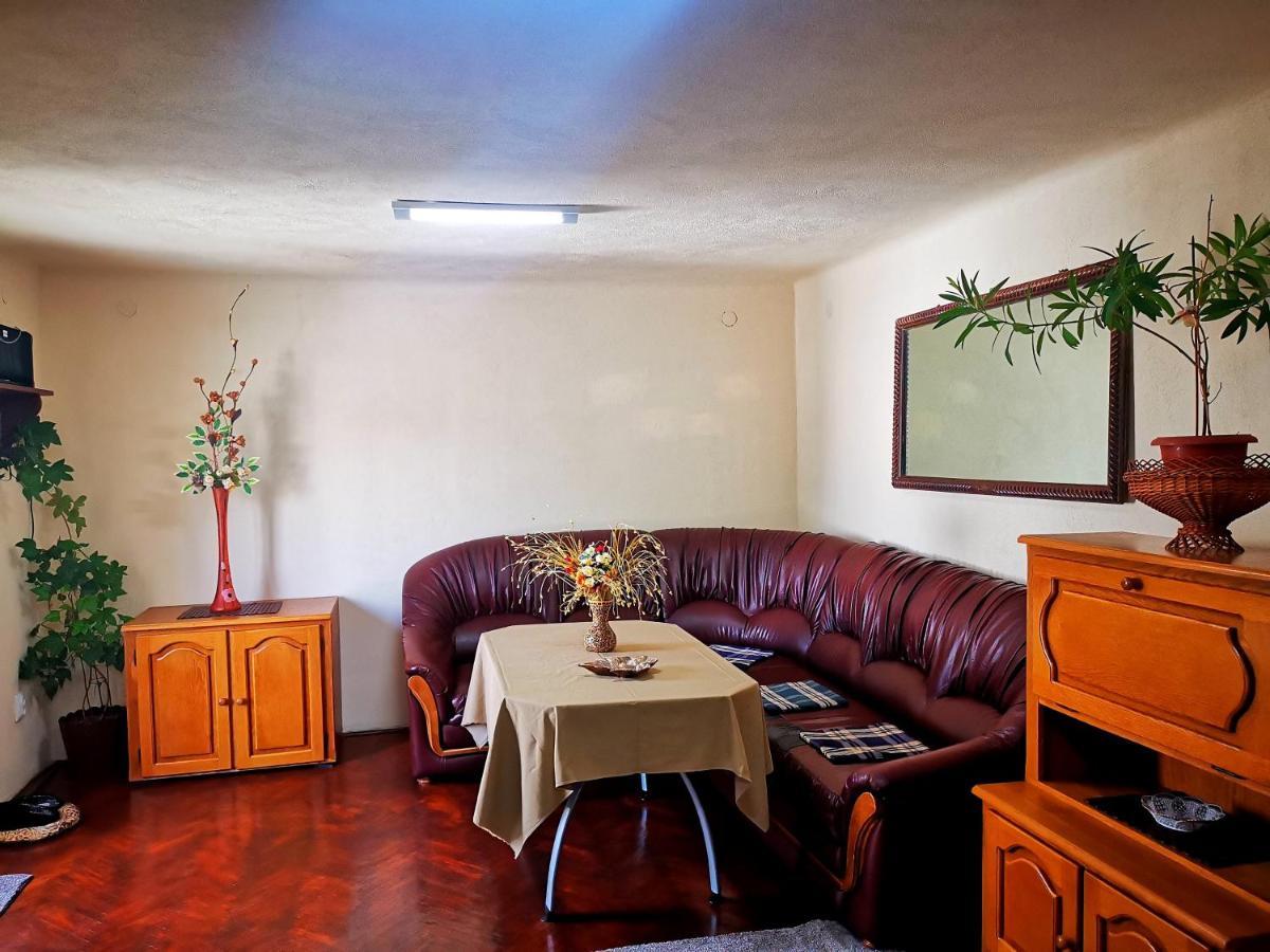 Casa Petrescu Villa Curtea de Argeş Exteriör bild